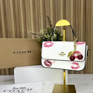 LCC-230-white-lipstick